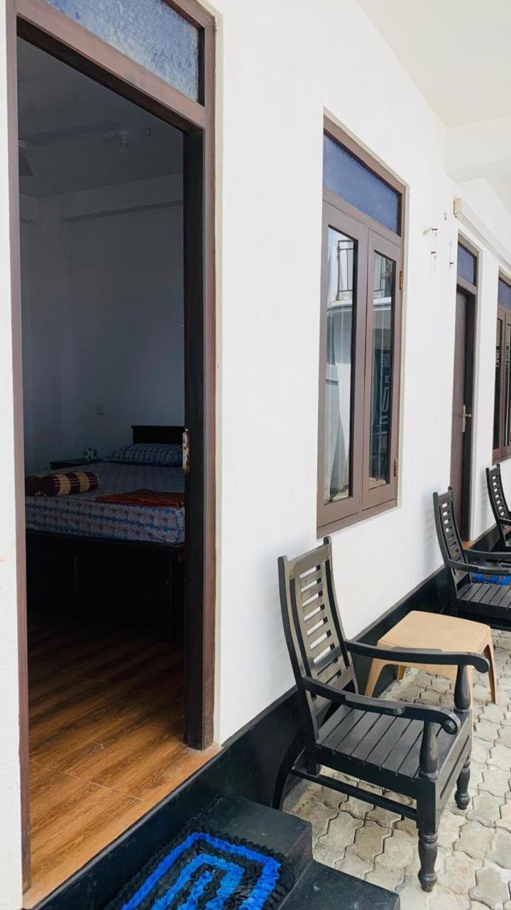 Tamaro Beach Resort Hikkaduwa Extérieur photo